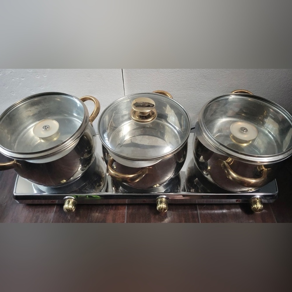 Command Performance- 4Qt Triple Burner w/ Covers